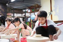 Du lịch l&agrave;ng nghề: Bồi đắp t&igrave;nh y&ecirc;u qu&ecirc; hương đất nước cho thế hệ trẻ