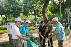 Người cao tuổi Thủ đô tiên phong vì một Hà Nội xanh - sạch - đẹp