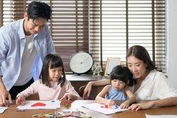 7 điều bố mẹ EQ cao tuyệt đối không làm trước mặt trẻ