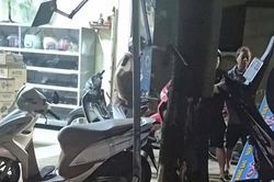 Hai thanh niên đi xe máy thương vong sau cú va chạm với gốc cây
