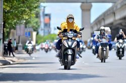 Ngày mai miền Bắc vẫn nắng trên 37 độ