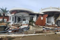 Hàng loạt villa ở Hà Tĩnh đổ sập sau bão, tỉnh giao công an trưng cầu giám định