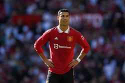 Ronaldo chỉ trích một cầu thủ của MU vì không thể lập hat-trick