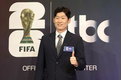 Đằng sau nh&agrave; đ&agrave;i vỡ nợ v&igrave; World Cup