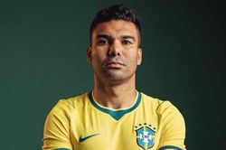 Casemiro hứng chịu phẫn nộ