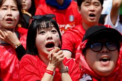 Mỗi bàn thắng ở World Cup có thể khiến hãng bay đổi lịch