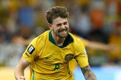 Australia quật ng&atilde; Thổ Nhĩ Kỳ bằng 2 'nh&aacute;t dao' sắc lẹm