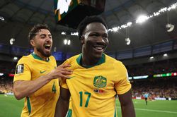 Các đội châu Á vẫn bất bại ở World Cup