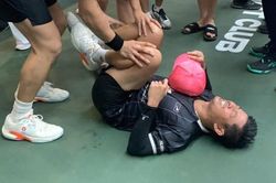 'Tượng đài' pickleball Việt Nam rời sân bằng xe cấp cứu