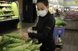 C&ocirc;ng ước bảo vệ lao động tr&ecirc;n nền tảng số
