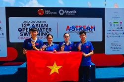 Huy Hoàng và đội bơi Việt Nam tiếp tục giành huy chương đồng tiếp sức giải mặt nước mở châu Á 2026