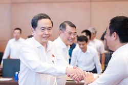 Chủ tịch Quốc hội và Thủ tướng Chính phủ gặp mặt lãnh đạo các cơ quan báo chí