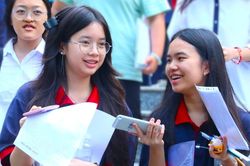 Đ&aacute;p &aacute;n chấm thi lớp 10 H&agrave; Nội: M&ocirc;n To&aacute;n sẽ kh&ocirc;ng nhiều điểm 10 bởi một t&igrave;nh tiết