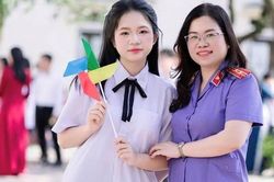 Nữ sinh H&agrave; Tĩnh gi&agrave;nh thủ khoa lớp 10 chuy&ecirc;n Anh, từng đạt IELTS 8.5 ở tuổi 14