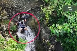 8 giờ v&acirc;y r&aacute;p nghi phạm giết b&eacute; trai, cảnh s&aacute;t d&ugrave;ng flycam truy vết trong rừng