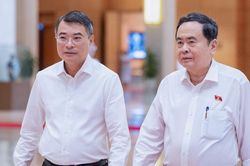 Thủ tướng v&agrave; Chủ tịch Quốc hội gặp mặt l&atilde;nh đạo cơ quan b&aacute;o ch&iacute;, ph&oacute;ng vi&ecirc;n