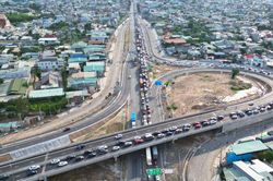 Quốc lộ 51 quá tải, cao tốc Biên Hòa - Vũng Tàu ùn tắc hơn 4km