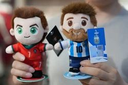 Trung Quốc thắng lớn nhờ World Cup: Hàng lưu niệm 'made in Yiwu' chiếm 70% thị phần toàn cầu