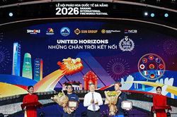 Đại tiệc s&acirc;n khấu nghệ thuật kết nối những nền văn h&oacute;a tại đ&ecirc;m thứ 3 DIFF 2026