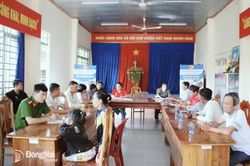 Xã Xuân Hòa ra quân hỗ trợ người yếu thế thực hiện thủ tục hộ tịch