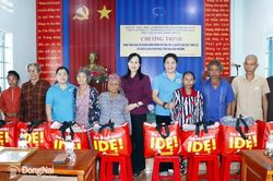 Tặng quà và khám bệnh miễn phí cho đồng bào dân tộc khó khăn tại phường Bình Phước