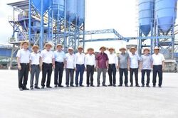 Hội Liên lạc với người đồng hương tỉnh Đồng Tháp thăm và tìm hiểu hoạt động sản xuất, kinh doanh tại Công ty TNHH Hữu Biên