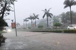 Mưa dông bao trùm Lào Cai từ tối nay, có nơi lượng mưa vượt 120mm