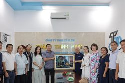 Hiệp hội Doanh nghiệp thăm, làm việc ở khu vực Lâm Đồng biển xanh