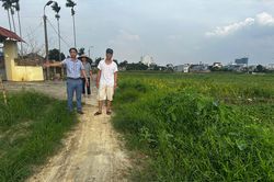 'Con đường thoát lũ' và mong mỏi của người dân