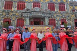 'Những cánh cửa di sản' Huế qua góc nhìn 45 họa sĩ