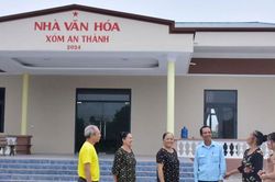 Vạch 'mặt nạ' c&aacute;c biểu hiện suy tho&aacute;i, 'tự diễn biến', 'tự chuyển h&oacute;a' ở cơ sở B&agrave;i cuối: Lựa chọn người được đ&agrave;o tạo, c&oacute; đạo đức - yếu tố đầu ti&ecirc;n 'thu phục nh&acirc;n t&acirc;m'