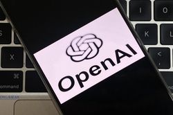 OpenAI nộp hồ sơ IPO, Google hỗ trợ dịch thời gian thực bằng tiếng Việt