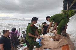 Đà Nẵng chủ động ứng phó sạt lở bờ sông, kè ven biển mùa mưa bão