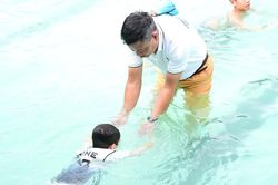 Công an Hải Phòng dạy bơi miễn phí cho trẻ em có hoàn cảnh khó khăn