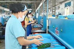 Kinh tế Việt Nam duy tr&igrave; tăng trưởng bền vững
