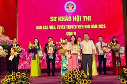 Kết nối &yacute; Đảng với l&ograve;ng d&acirc;n