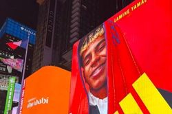 Lamine Yamal 'gây bão' truyền thông tại New York