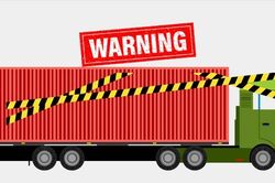 Những sai lầm phổ biến khi đi cạnh xe container gây nguy hiểm