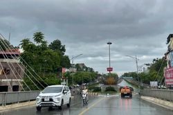 Thời tiết các khu vực trong tỉnh ngày 15/6 mưa rào và dông rải rác cục bộ, có nơi mưa to