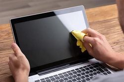 Vệ sinh máy tính tại nhà đúng cách: 4 bước đơn giản giúp máy mát hơn, bền hơn