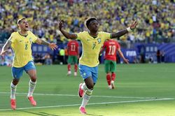Brazil hòa Morocco, Vinicius nói tại trời nóng làm cỏ khô
