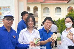 Dự đoán phổ điểm thi tốt nghiệp THPT 2026: Môn Ngữ Văn sẽ là 'biến số' khó lường?