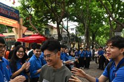 Thí điểm thi tốt nghiệp THPT trên máy tính từ năm 2027