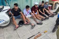 Công an phát hiện nhiều nhóm thanh thiếu niên mang dao đi hỗn chiến