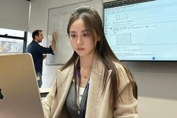 Người trẻ Trung Quốc cấp tốc học AI để có việc làm