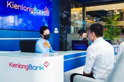 Một ngân hàng tăng lãi suất cơ sở lên 9,5-12,3%/năm