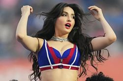5 giây phía sau những bản hit gây bão ở World Cup