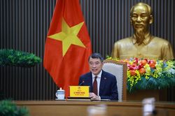 Thủ tướng Lê Minh Hưng điện đàm với Thủ tướng Trung Quốc Lý Cường