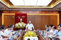 Gắn sắp xếp thôn, tổ dân với kiện toàn đội ngũ người hoạt động không chuyên trách