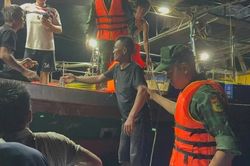 Đồn Biên phòng Quảng Đức cứu nạn thành công 3 ngư dân bị nạn trên biển